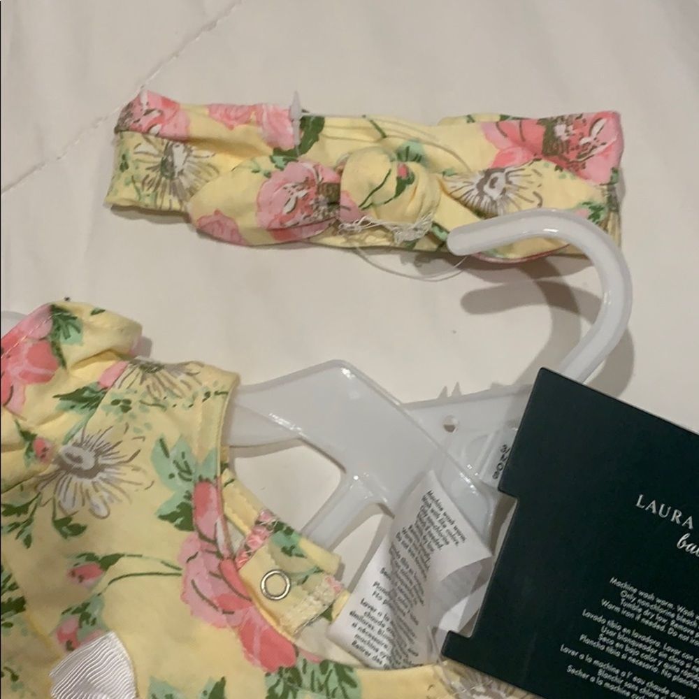 NWT Laura Ashley baby girl set - Picture 4 of 7